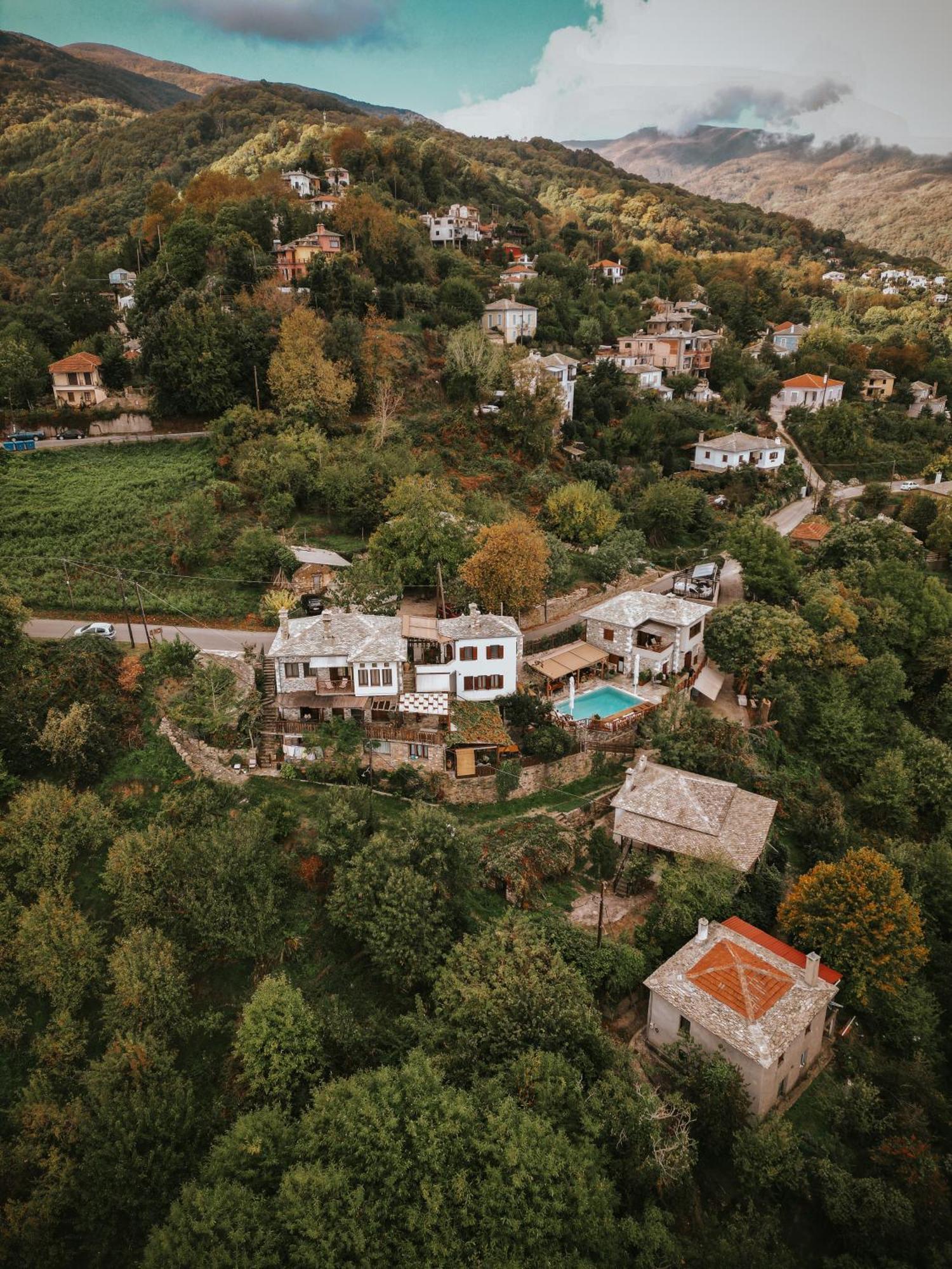 Adama Villas & Guesthouses Mouresi Exterior photo